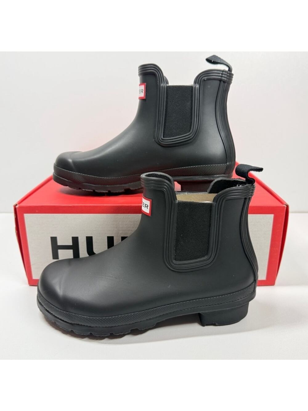 NIB• Women's Hunter Original Chelsea Black Boots Size: 6